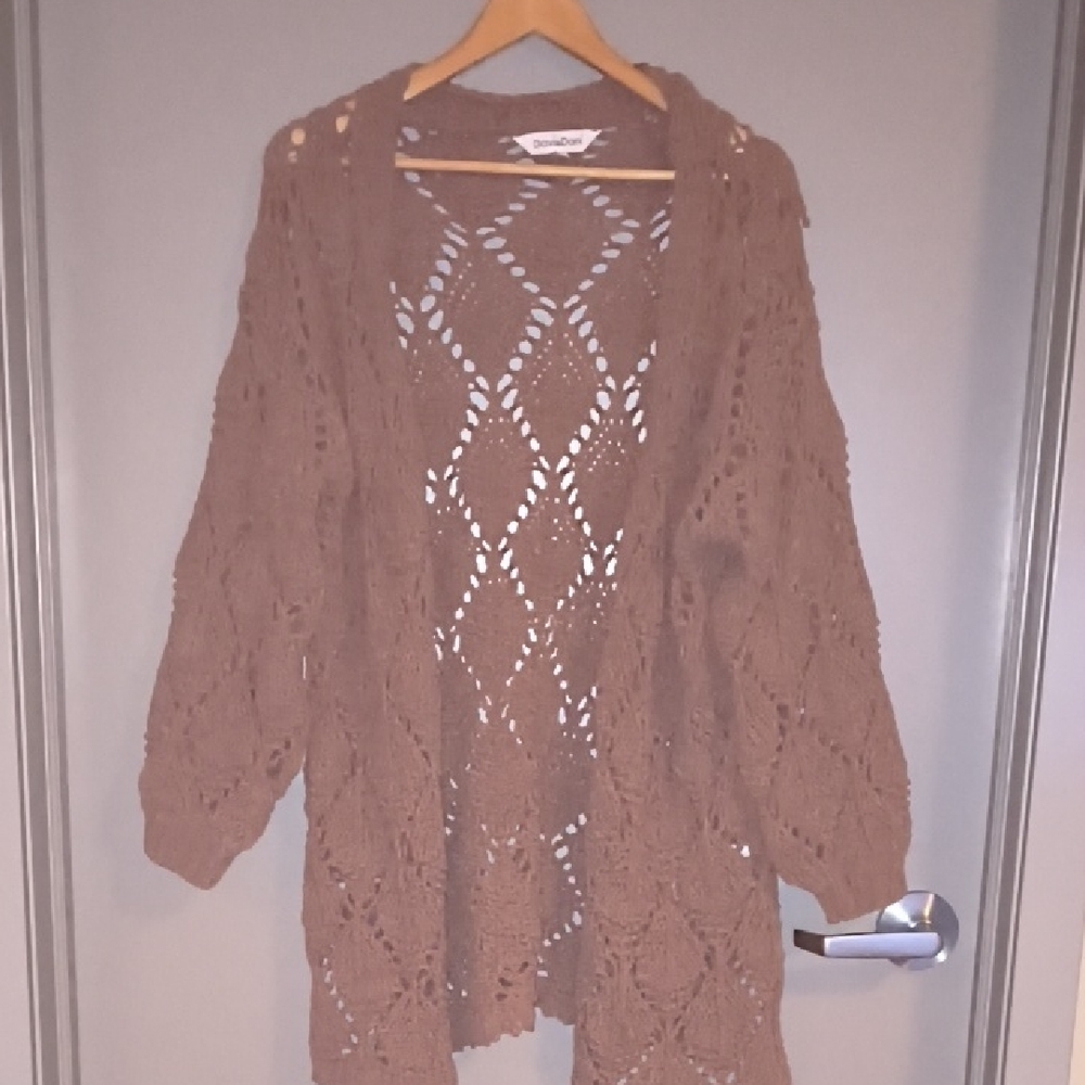 DAVI & DANI Tan Crochet Cardigan
